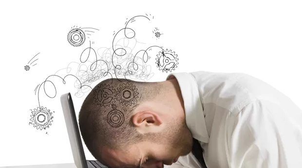 O Perigo da ‘Rebeldia’ Operacional: Por que o desalinhamento com a franqueadora pode custar o seu negócio